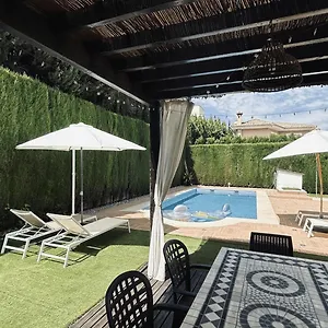 Extraordinaria Con Piscina Y Chimenea Granada