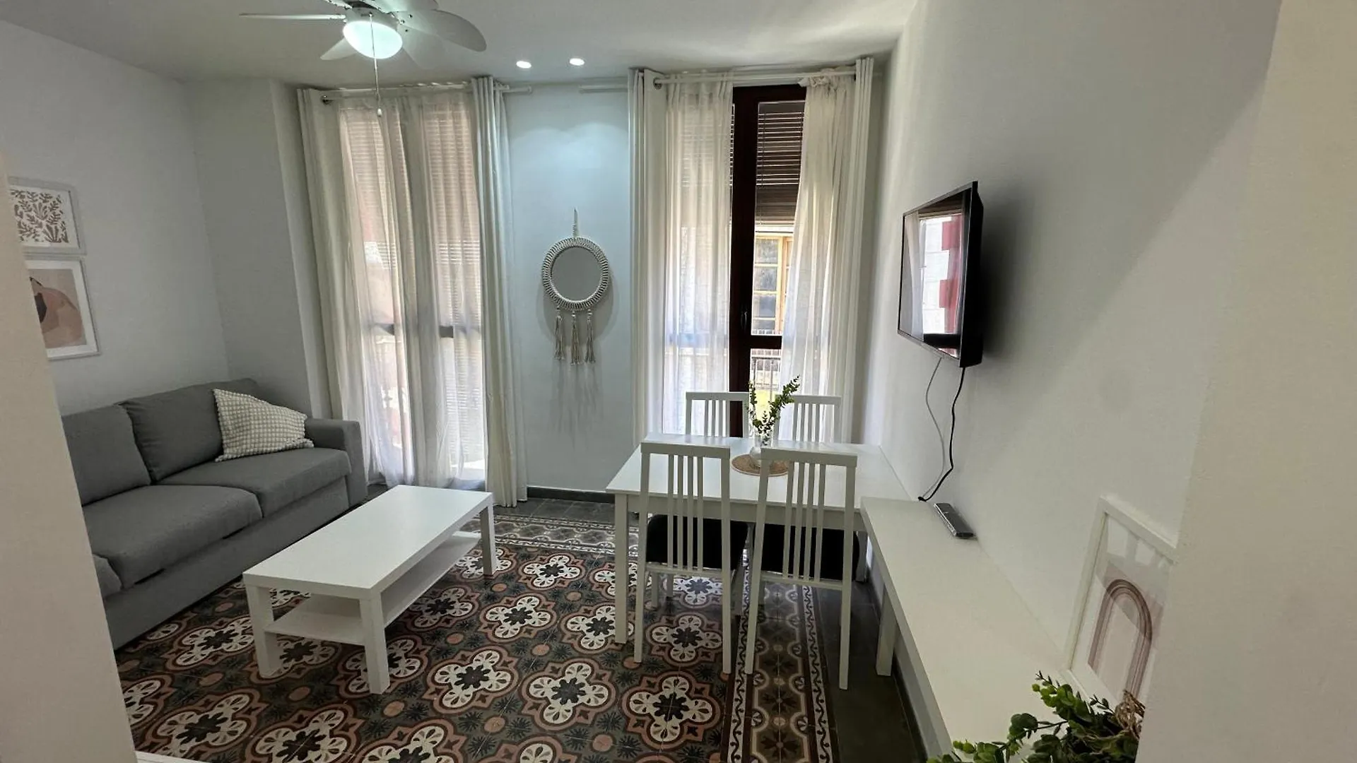 City Center Living Granada Apartment