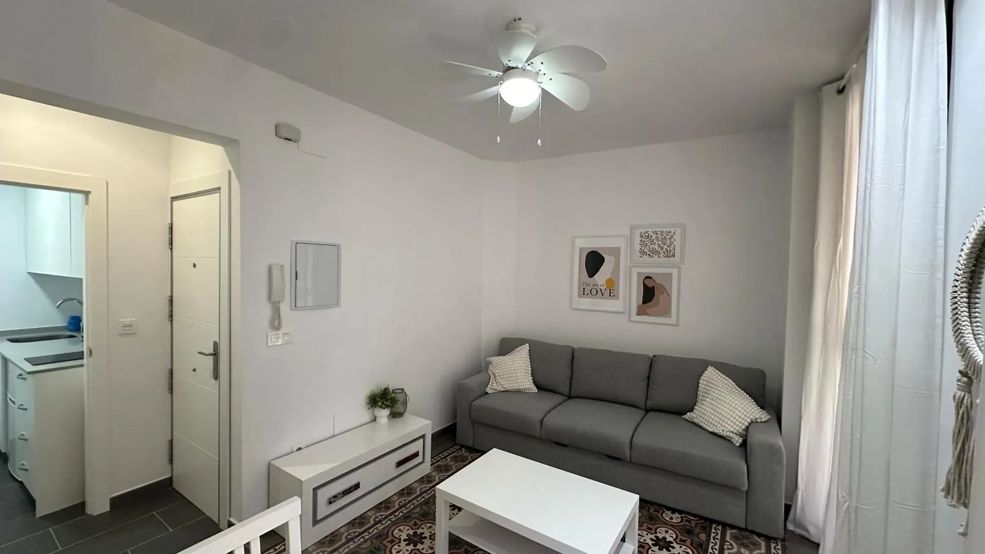 City Center Living Granada Apartment